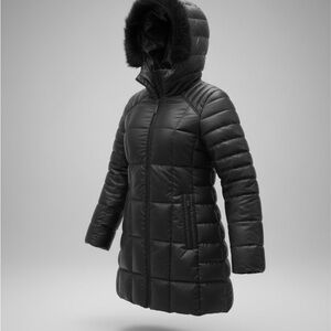 Elegant Black Hooded Puffer Jacket